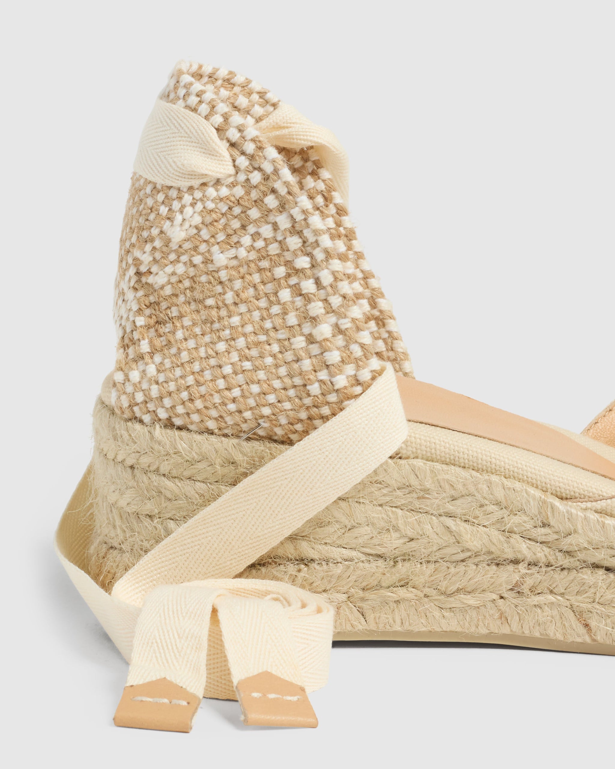 フラットシューズ CASTANER Woman Espadrilles Ivory CARINA 8001203 IVORY CLOSED TOE WEDGES CARINA MADE WITH CANVAS WITH 5 HEIGH